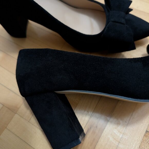 STYLISH BLACK SHOES WITH A BOW - Picture 5 of 5